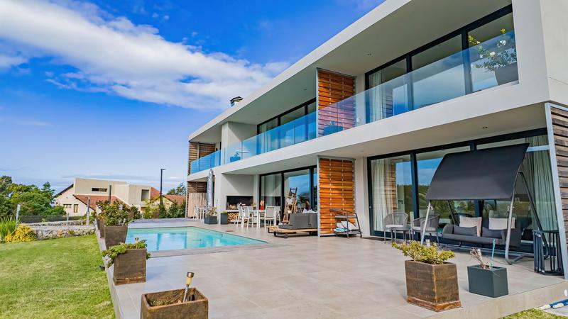 5 Bedroom Property for Sale in Plettenberg Bay Western Cape